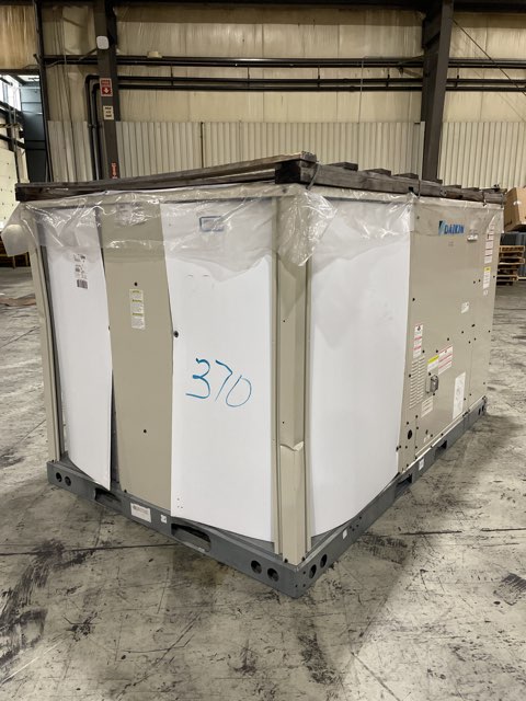 12.5 Ton Two-Stage Convertible Natural Gas/Electric Packaged Unit, 11 EER, 208-230/60/3, R410A