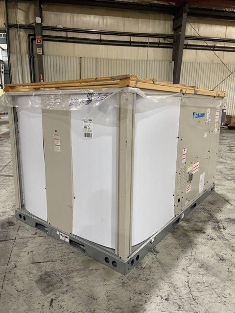 12.5 Ton Two-Stage Convertible Natural Gas/Electric Packaged Unit, 11 EER, 460/60/3, R410A