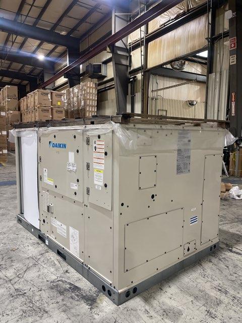 12.5 Ton Two-Stage Convertible Natural Gas/Electric Packaged Unit, 11 EER, 460/60/3, R410A