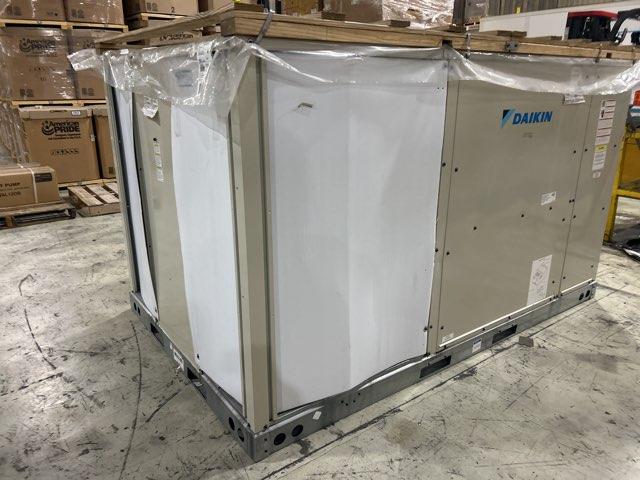 7.5 Ton Two-Stage Convertible Packaged Heat Pump Unit, 11 EER, 460/60/3, R410A