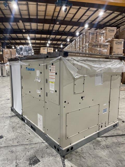 7.5 Ton Two-Stage Convertible Packaged Heat Pump Unit, 11 EER, 460/60/3, R410A