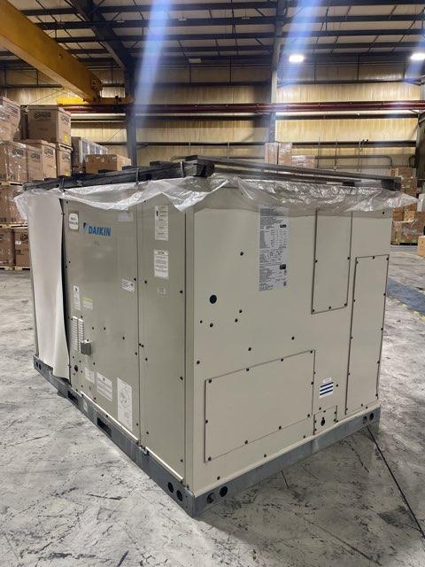 12.5 Ton Two-Stage Convertible Natural Gas/Electric Packaged Unit, 11.5 EER, 208-230/60/3, R410A