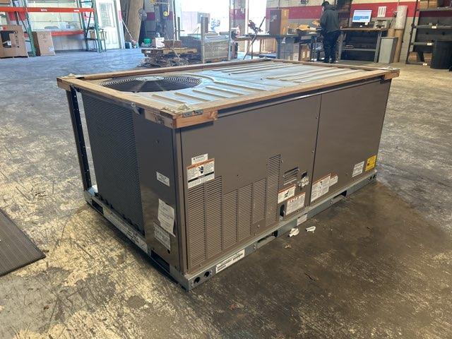 3 Ton Single-Stage Convertible Natural Gas/Electric Packaged Unit, 14 SEER, 208-230/60/3, R410A