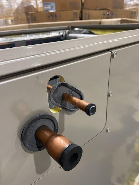 5 Ton AC Only Upflow/Downflow Cased V Coil, R410A CFM 2500