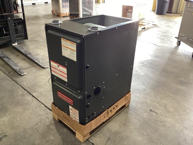 40,000 BTU Low NOx 1-Stg Downflow/Horizontal ECM Multi Speed Gas Furnace 92% 115/60/1 CFM: 1498