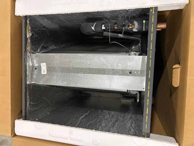 3.5 Ton AC/HP Upflow/Downflow Cased A Coil, R410A CFM 1900