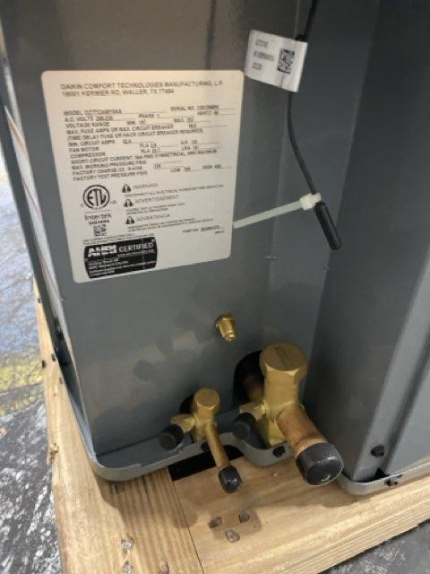 5 Ton Two-Stage Split-System Communicating Compatible Heat Pump 208-230/60/1 R410A 16.2 SEER2