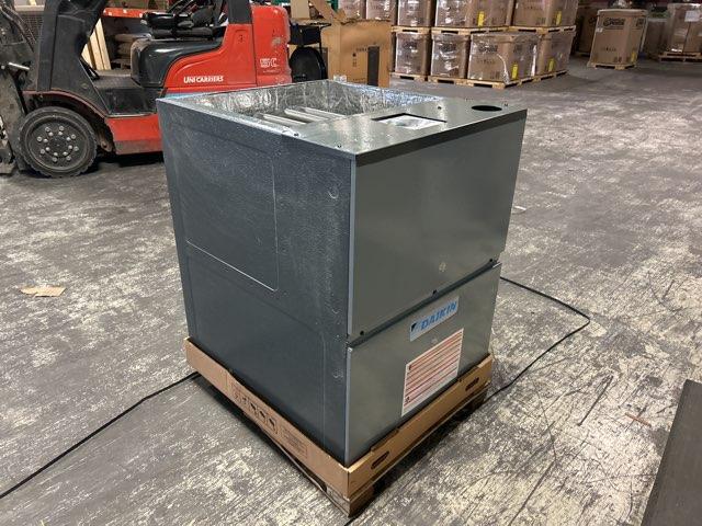 80,000 BTU 2-Stg Upflow/Horizontal ECM Var Spd Comm Compatible Gas Furnace 80% 115/60/1 CFM: 2000