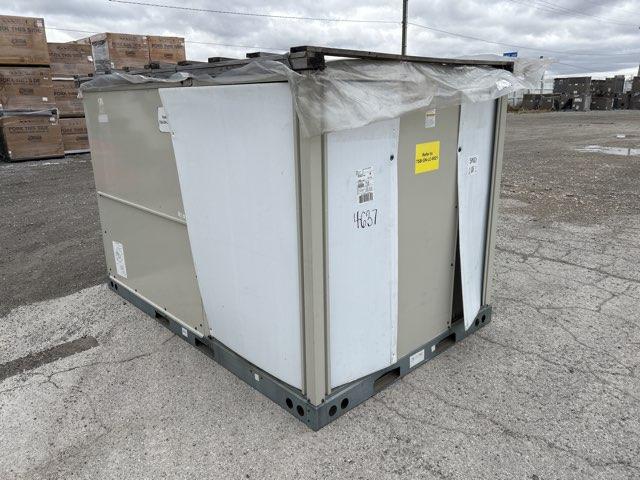 12.5 Ton Two-Stage Convertible Packaged Air Conditioning Unit, 11.7 EER, 208-230/60/3, R410A