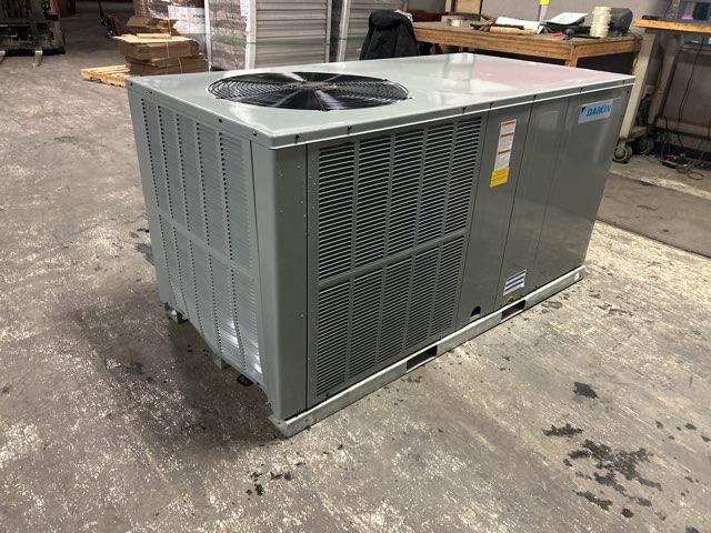 5 Ton Two-Stage Horizontal Packaged Air Conditioning Unit, 13.4 SEER2, 208-230/60/1, R410A
