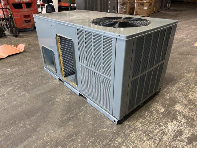 5 Ton Two-Stage Horizontal Packaged Air Conditioning Unit, 13.4 SEER2, 208-230/60/1, R410A