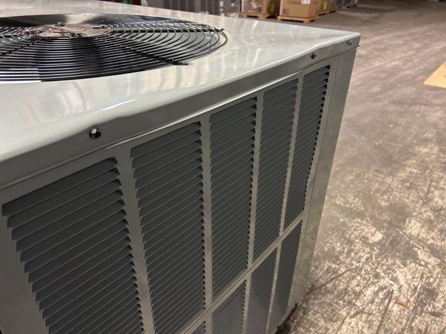 5 Ton Two-Stage Horizontal Packaged Air Conditioning Unit, 13.4 SEER2, 208-230/60/1, R410A