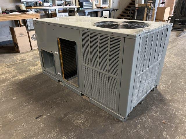 5 Ton Two-Stage Horizontal Packaged Air Conditioning Unit, 13.4 SEER2, 208-230/60/1, R410A