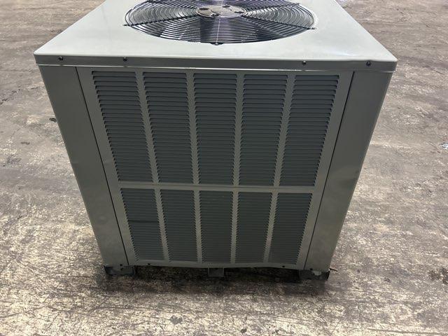 5 Ton Two-Stage Horizontal Packaged Air Conditioning Unit, 13.4 SEER2, 208-230/60/1, R410A