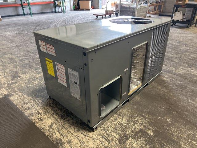 5 Ton Two-Stage Horizontal Packaged Air Conditioning Unit, 13.4 SEER2, 208-230/60/1, R410A
