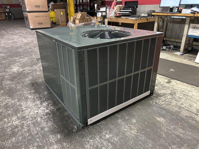 2.5 Ton Single-Stage Convertible Natural Gas/Electric Packaged Unit, 13.4 SEER2, 208-230/60/1, R410A