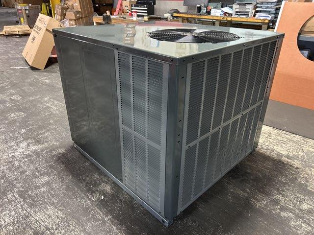 5 Ton Two-Stage Convertible Natural Gas/Electric Packaged Unit, 13.4 SEER2, 208-230/60/1, R410A