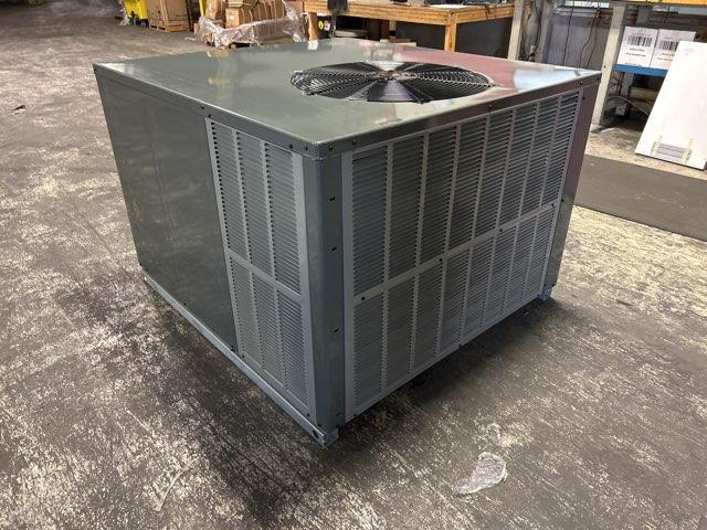 2 Ton Two-Stage Convertible Natural Gas/Electric Packaged Unit, 15.2 SEER2, 208-230/60/1, R410A