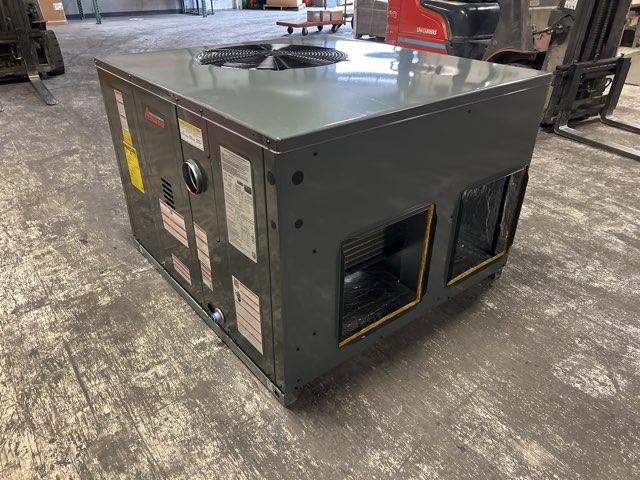 2 Ton Two-Stage Convertible Natural Gas/Electric Packaged Unit, 15.2 SEER2, 208-230/60/1, R410A