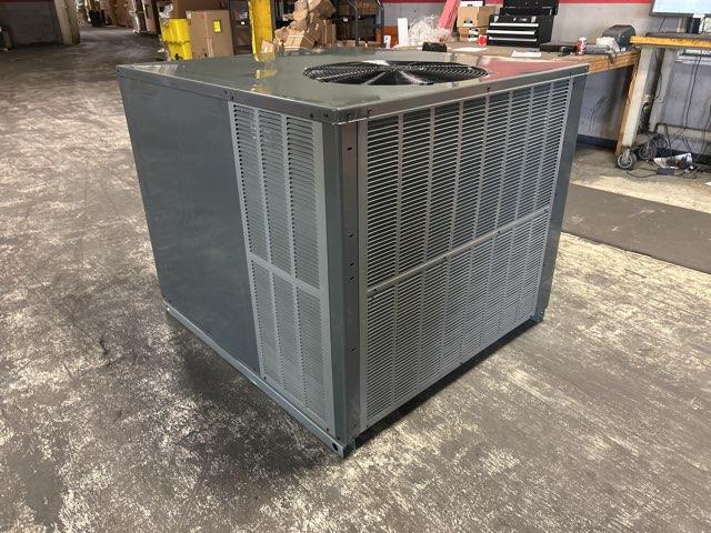 3.5 Ton Two-Stage Convertible Natural Gas/Electric Packaged Unit, 14.7 SEER2, 208-230/60/1, R410A