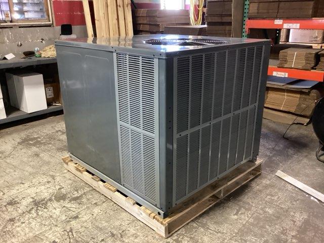 4 Ton Two-Stage Convertible Natural Gas/Electric Packaged Unit, 15 SEER2, 208-230/60/1, R410A
