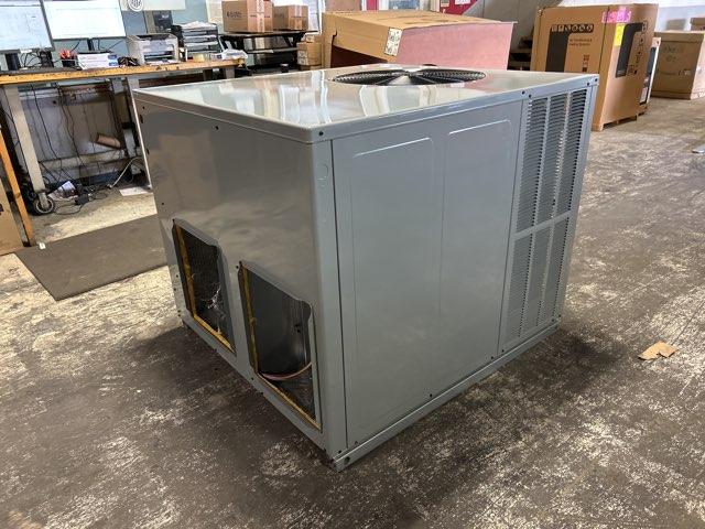 3 Ton Two-Stage Convertible Natural Gas/Electric Packaged Unit, 15.2 SEER2, 208-230/60/1, R410A