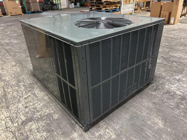2 Ton Two-Stage Convertible Natural Gas/Electric Packaged Unit, 15.2 SEER2, 208-230/60/1, R410A