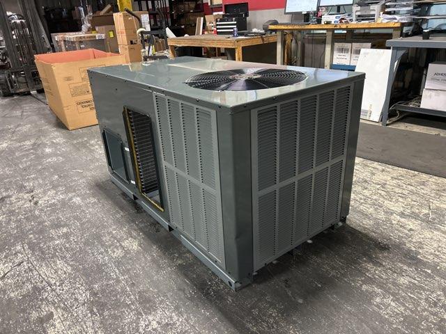 4 Ton Single-Stage Horizontal Packaged Heat Pump Unit, 13.4 SEER2, 208-230/60/1, R410A