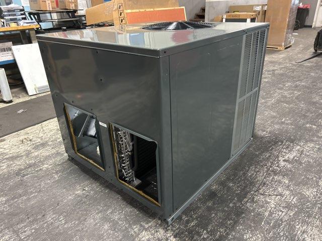 3.5 Ton Single-Stage Convertible Packaged Heat Pump Unit, 13.4 SEER2, 208-230/60/1, R410A