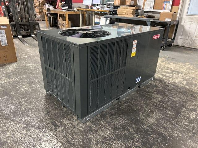 3 Ton Single-Stage Horizontal Packaged Heat Pump Unit, 15.2 SEER2, 208-230/60/1, R410A
