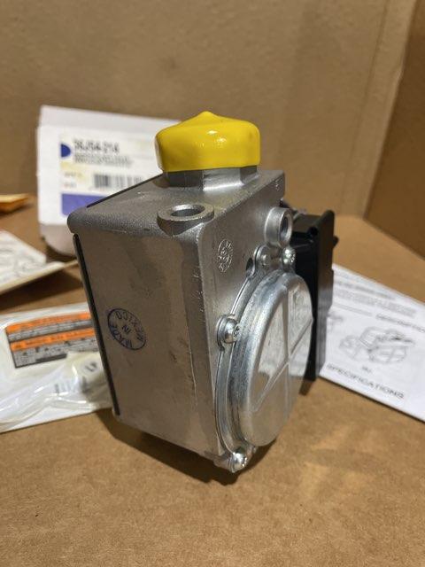 24 VAC, 2-Stage Combination Gas Valve