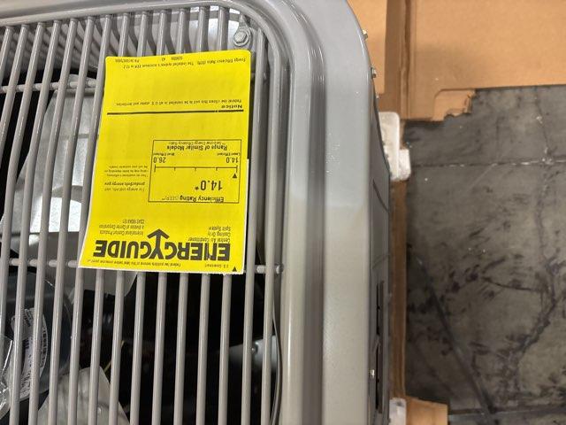 1.5 Ton Single-Stage Split-System Communicating Air Conditioner 208-230/60/1 R410A 15 SEER