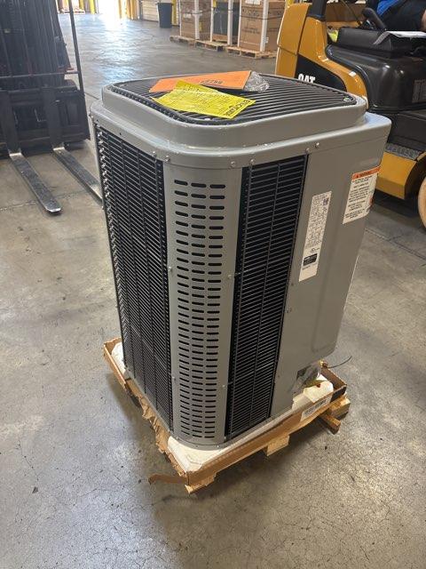 3 Ton Variable Speed Split-System Communicating Compatible Heat Pump 208-230/60/1 R410A 18 SEER