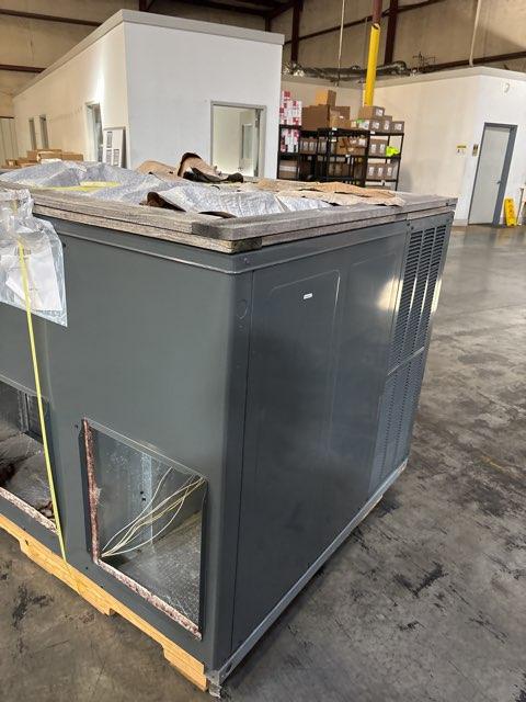 4 Ton Single-Stage Convertible Natural Gas/Electric Packaged Unit, 13.4 SEER2, 208-230/60/1, R410A