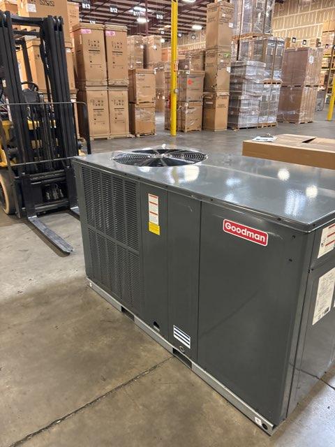 5 Ton Two-Stage Horizontal Packaged Heat Pump Unit, 15.2 SEER2, 208-230/60/1, R410A