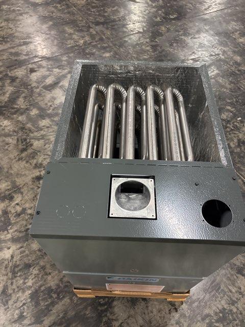100,000 BTU Two-Stage Up/Horz ECM Variable Speed Comm Compatible Gas Furnace 80% 115/60/1 CFM: 2000