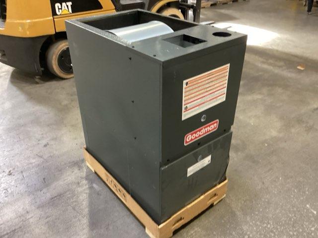 80,000 BTU Low NOx 2-Stage Down/Horz ECM Var Spd Comm Compatible Gas Furnace 80% 115/60/1 CFM: 1200