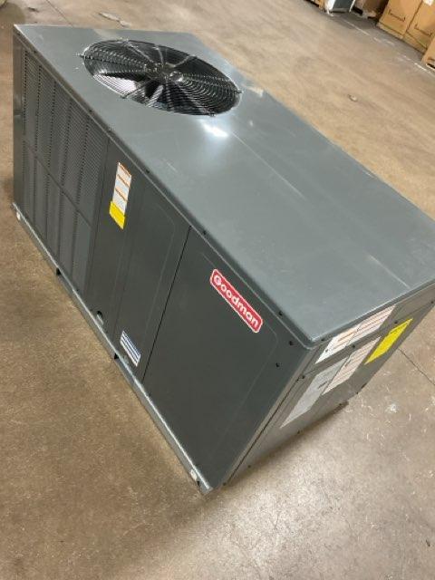 3 Ton Single-Stage Horizontal Packaged Heat Pump Unit, 13.4 SEER2, 208-230/60/1, R410A