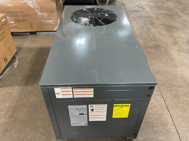 3 Ton Single-Stage Horizontal Packaged Heat Pump Unit, 13.4 SEER2, 208-230/60/1, R410A
