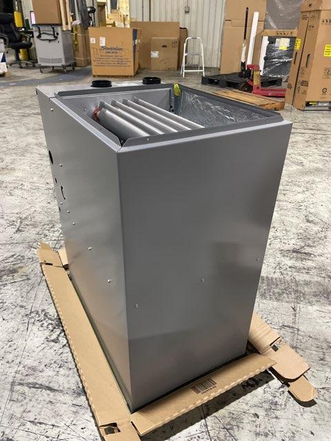 44,000 BTU Two-Stage Upflow/Horizontal ECM Variable Speed Gas Furnace 97% AFUE 120/60/1 CFM: 1370