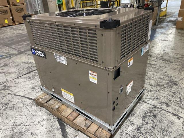 2 Ton Low NOx 1-Stage Convertible Natural Gas/Electric Packaged Unit, 14 SEER, 208-230/60/1, R410A