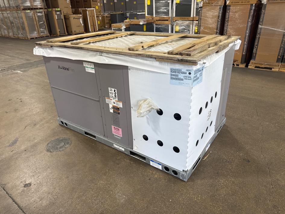 5 Ton Two-Stage Convertible Natural Gas/Electric Packaged Unit, 16 SEER, 208/230/60/3, R410A