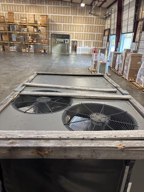10 Ton Two-Stage Convertible Packaged Heat Pump Unit, 11 EER, 208-230/60/3, R410A