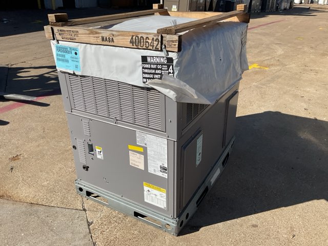 2 Ton Low NOx Two-Stage Convertible Natural G/E Packaged Unit, 15.2 SEER2, 208-230/60/1, R410A