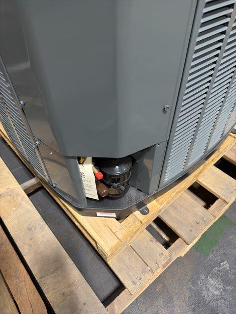 3 Ton Inverter Split-System Communicating Heat Pump 208-230/60/1 R410A 17 SEER