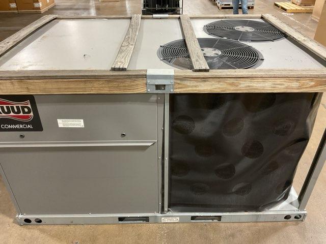 7.5 Ton Two-Stage Convertible Packaged Heat Pump Unit, 11 EER, 208-230/60/3, R410A