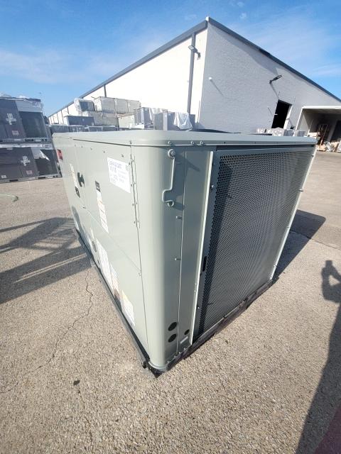 7.5 Ton Three-Stage Convertible Natural Gas/Electric Packaged Unit, 11 EER, 208-230/60/3, R410A