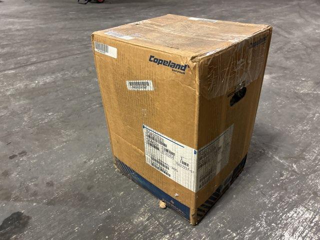 4.5 Ton Single-Stage AC Scroll Compressor 575/60/3 R410A