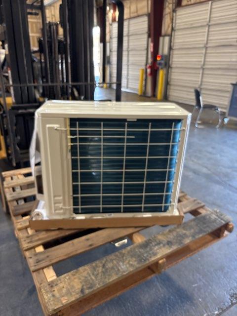 9,000 BTU Single-Zone Outdoor Inverter Heat Pump Mini Split Unit, 19.5 SEER2 208-230/60/1 R-410A