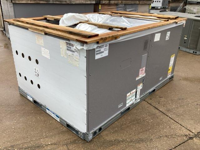 7.5 Ton Two-Stage Convertible Natural Gas/Electric Packaged Unit, 11.2 EER, 208-230/60/3, R410A